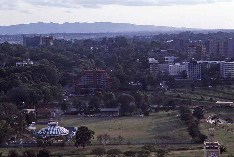 WT 1400 223-08 Kenya Nairobi.jpg